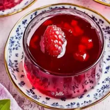 Homemade Healthy "Jello" – A Simple, Two-Ingredient Recipe for Beginners